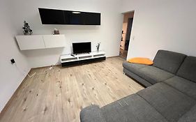 Gemuetliche 2 Z. Wohnung Mit Charme